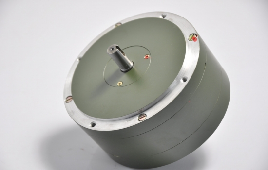 力矩電機(jī)控制器是否通用呢？